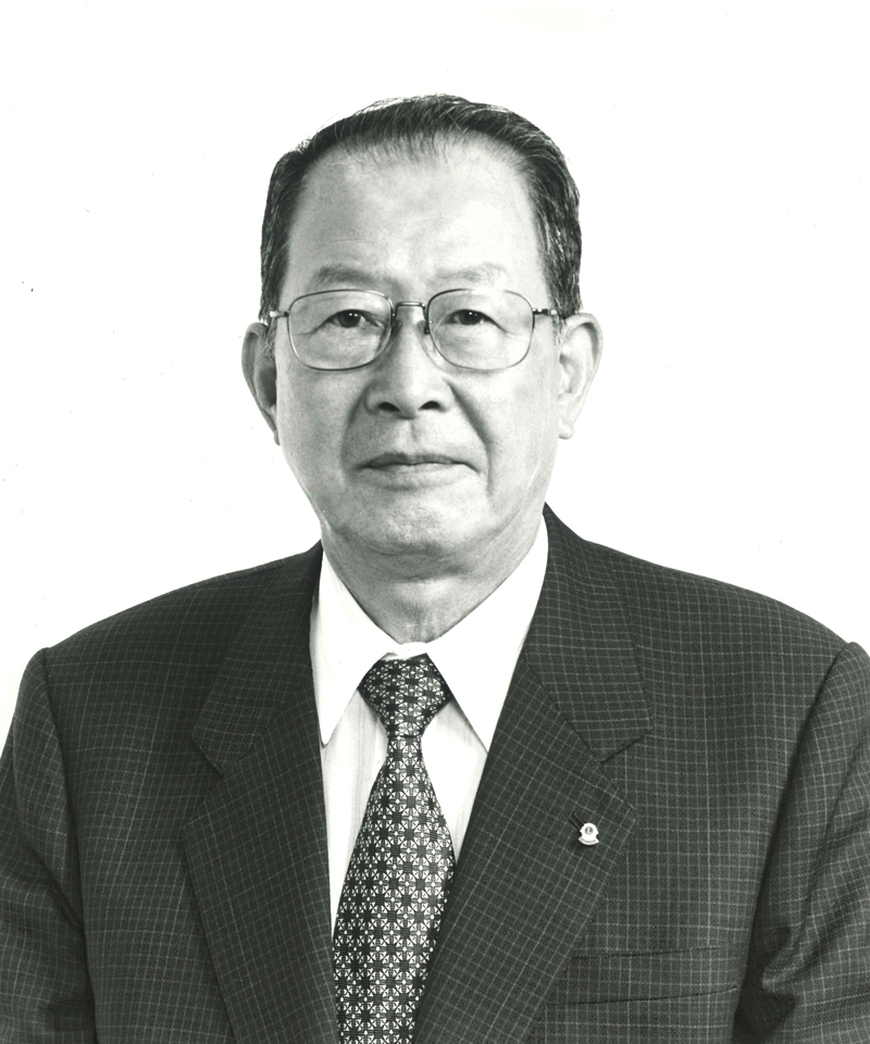 第2代
長尾　冨士夫
宮部鉄工　株式会社
平成10年5月27日～平成16年5月26日
